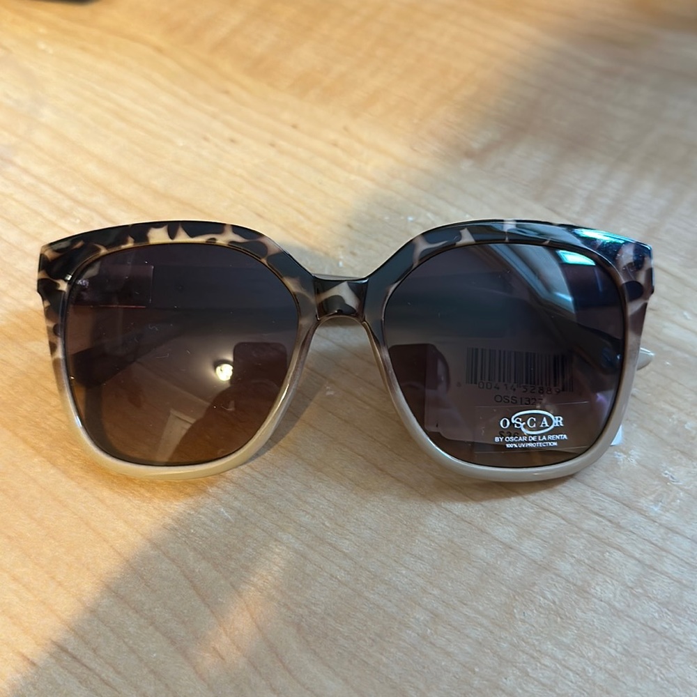 Women’s Oscar de la Renta Sunglasses